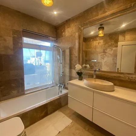 St Julians Luxurious Penthouse With Pool Enjoying Distant Seaviews *