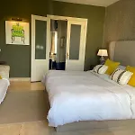 St Julians Luxurious Penthouse With Pool Enjoying Distant Seaviews San Ġiljan