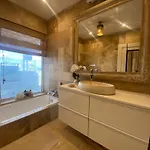 St Julians Luxurious Penthouse With Pool Enjoying Distant Seaviews Appartement San Ġiljan