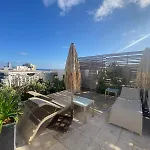 St Julians Luxurious Penthouse With Pool Enjoying Distant Seaviews Appartement *