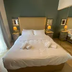 St Julians Luxurious Penthouse With Pool Enjoying Distant Seaviews San Ġiljan