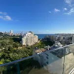 St Julians Luxurious Penthouse With Pool Enjoying Distant Seaviews Appartement San Ġiljan
