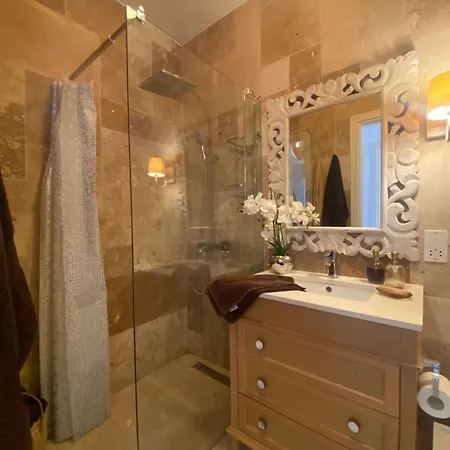 St Julians Pool & Sea Retreat *